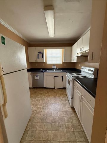 1750 Bob White Lane SE, Conyers, GA 30013