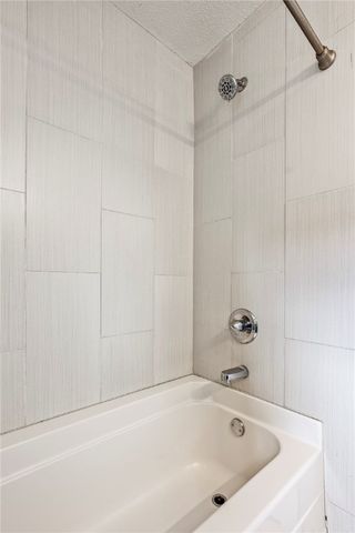 110 13th Street, Bentonville, AR 72712