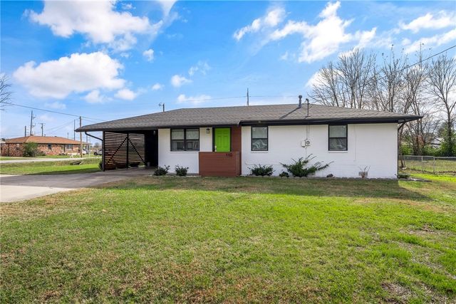 110 13th Street, Bentonville, AR 72712