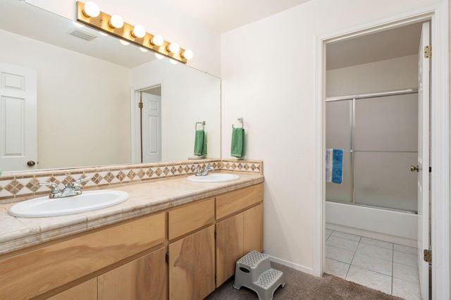 7311 W Rialto Avenue, Fresno, CA 93723