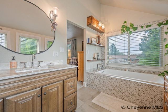 900 PONDEROSA RD, Cheyenne, WY 82009