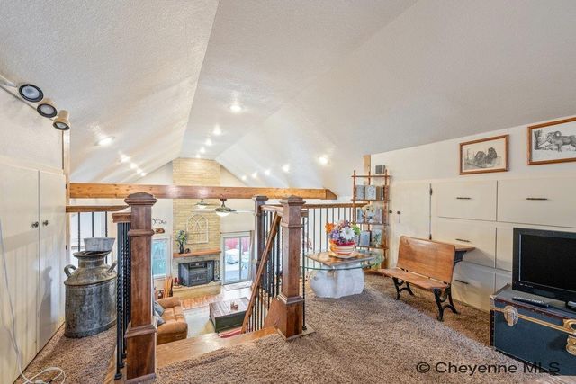 900 PONDEROSA RD, Cheyenne, WY 82009