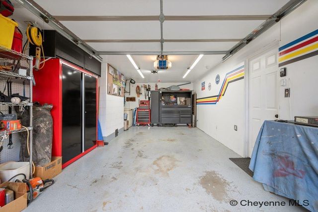 900 PONDEROSA RD, Cheyenne, WY 82009