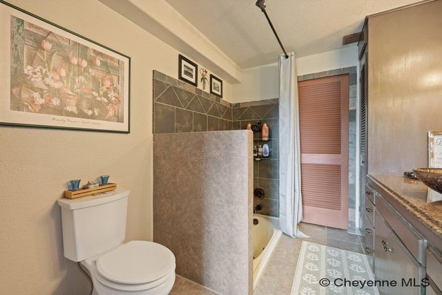 900 PONDEROSA RD, Cheyenne, WY 82009
