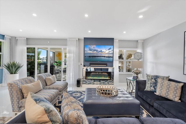 615 Bayshore Dr 106, Fort Lauderdale, FL 33304