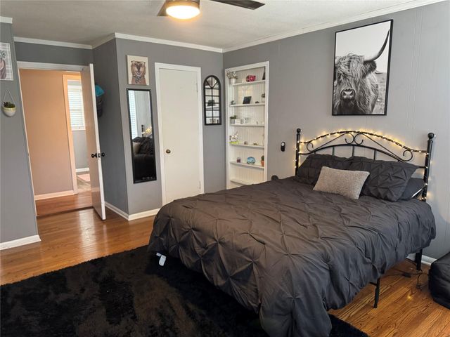 1203 Yupon Street, El Campo, TX 77437