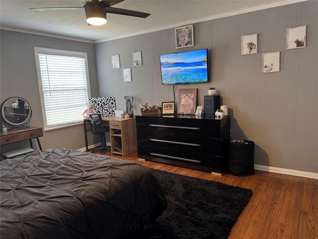 1203 Yupon Street, El Campo, TX 77437