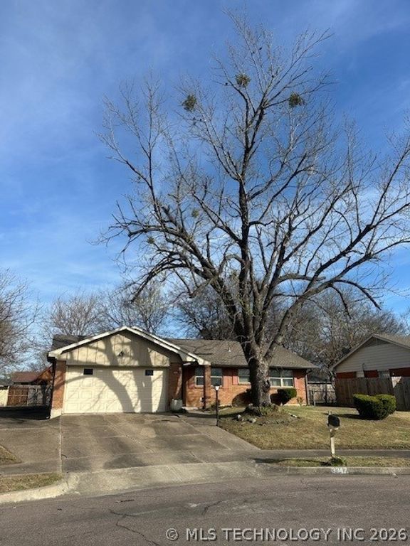 3347 S 120TH Place, Tulsa, OK 74146