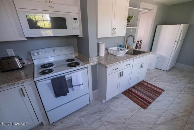 411 George Street 2, New Bern, NC 28560