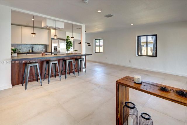 818 NW 47th St, Miami, FL 33127