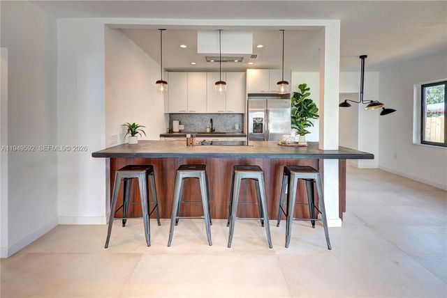 818 NW 47th St, Miami, FL 33127