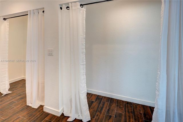 818 NW 47th St, Miami, FL 33127