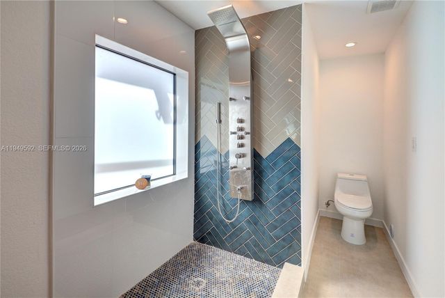 818 NW 47th St, Miami, FL 33127