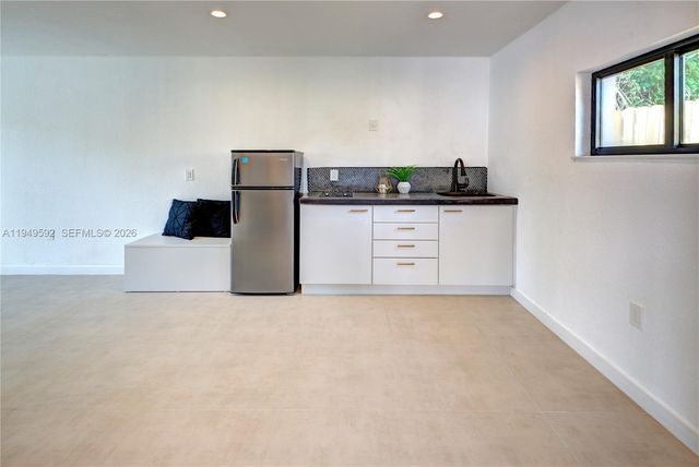 818 NW 47th St, Miami, FL 33127