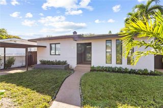 818 NW 47th St, Miami, FL 33127