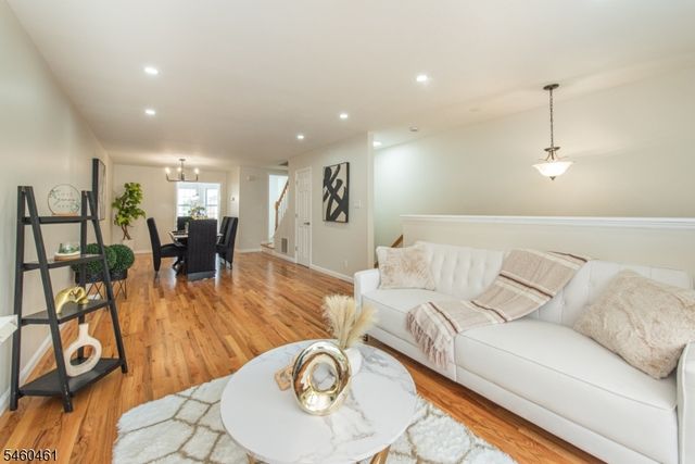 24 Van Pelt Pl B, Little Falls Twp., NJ 07424