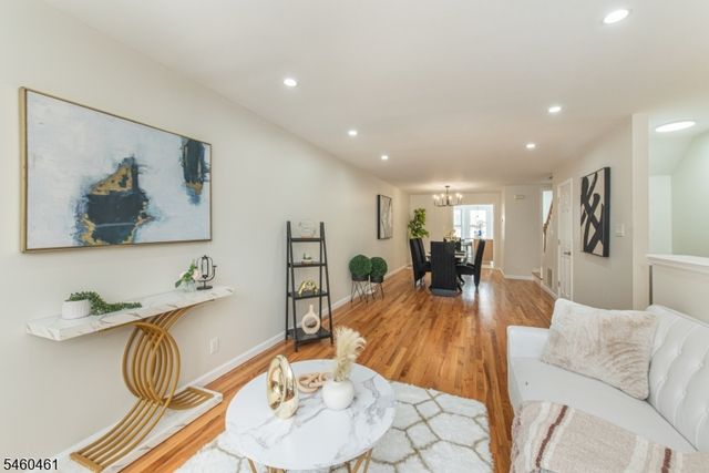24 Van Pelt Pl B, Little Falls Twp., NJ 07424