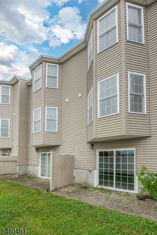 24 Van Pelt Pl B, Little Falls Twp., NJ 07424
