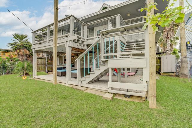 313 Ling, Bayou Vista, TX 77563