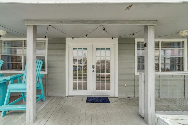 313 Ling, Bayou Vista, TX 77563