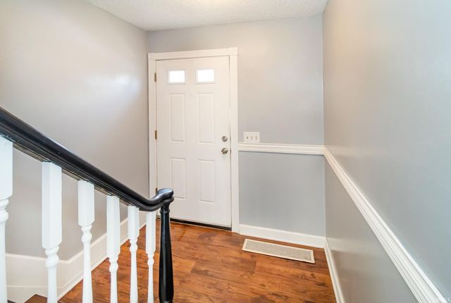 120 Hampton Court, Evansville, IN 47715