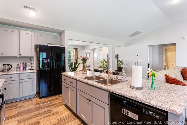 382 Emily Lane, Raeford, NC 28376