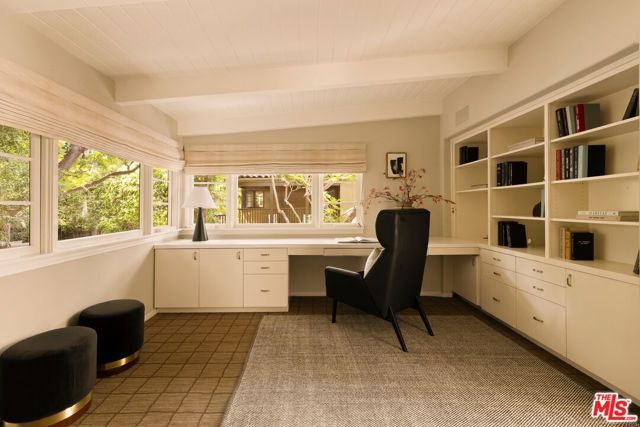 159 N Cliffwood Avenue, Los Angeles, CA 90049