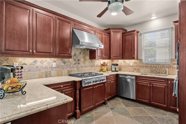 2520 Cornerstone Lane, Costa Mesa, CA 92626