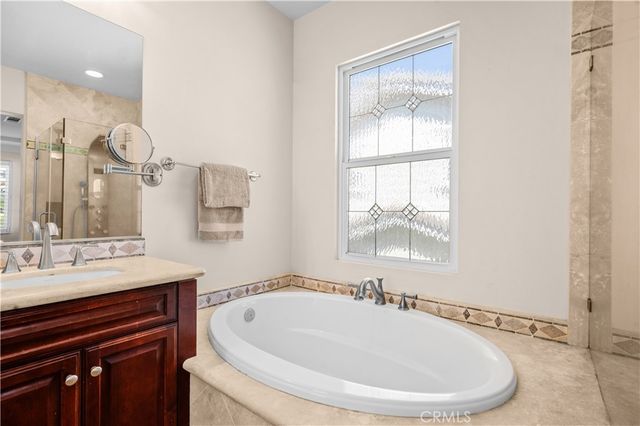 2520 Cornerstone Lane, Costa Mesa, CA 92626