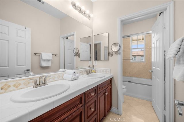 2520 Cornerstone Lane, Costa Mesa, CA 92626
