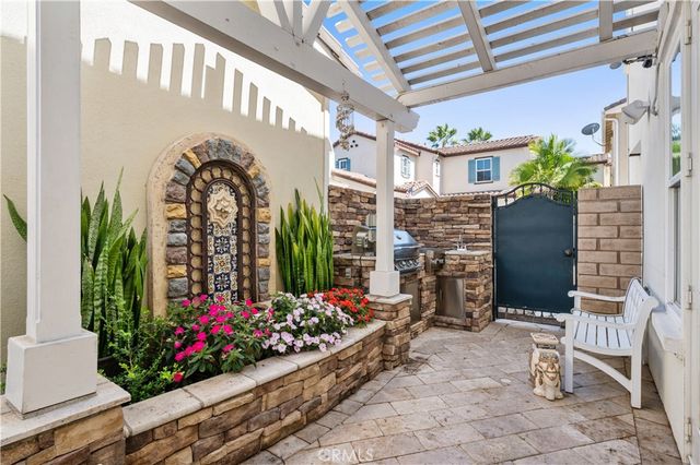 2520 Cornerstone Lane, Costa Mesa, CA 92626