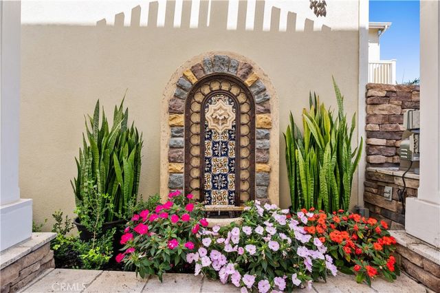 2520 Cornerstone Lane, Costa Mesa, CA 92626
