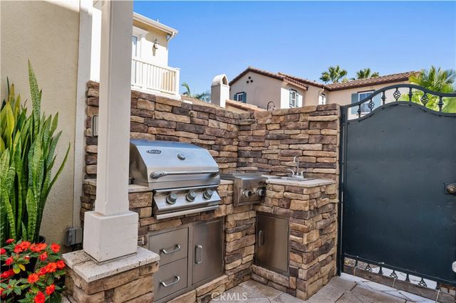 2520 Cornerstone Lane, Costa Mesa, CA 92626