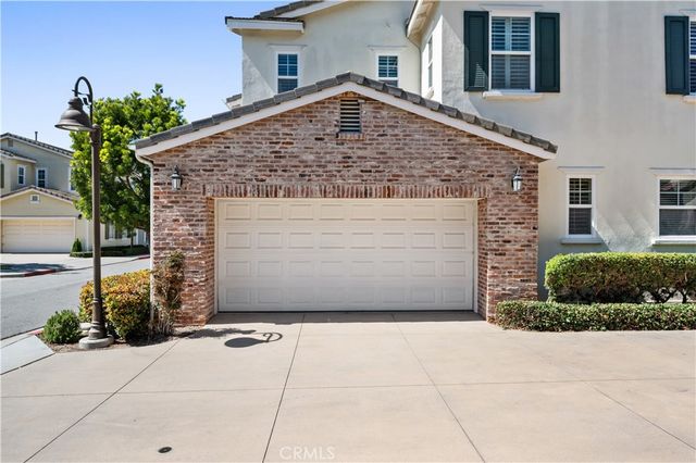 2520 Cornerstone Lane, Costa Mesa, CA 92626