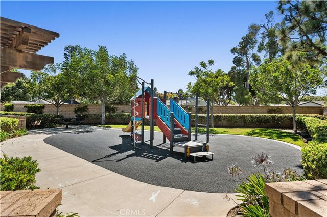 2520 Cornerstone Lane, Costa Mesa, CA 92626