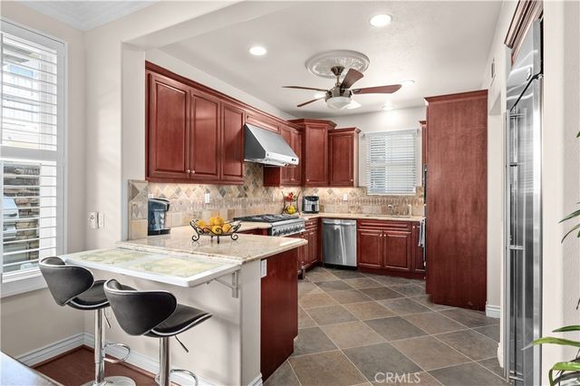 2520 Cornerstone Lane, Costa Mesa, CA 92626