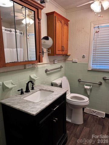 905 S 10th Street, Bessemer City, NC 28016