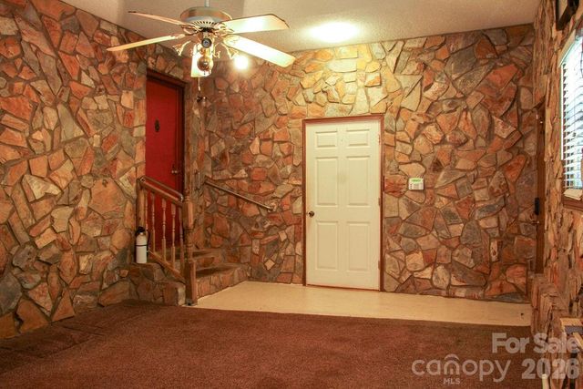 905 S 10th Street, Bessemer City, NC 28016