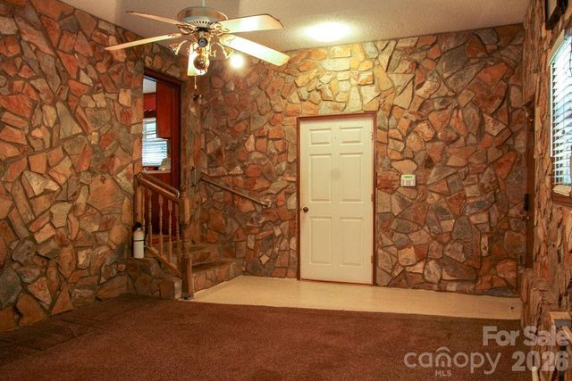 905 S 10th Street, Bessemer City, NC 28016