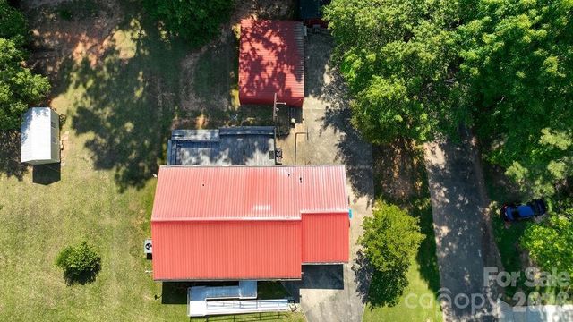 905 S 10th Street, Bessemer City, NC 28016