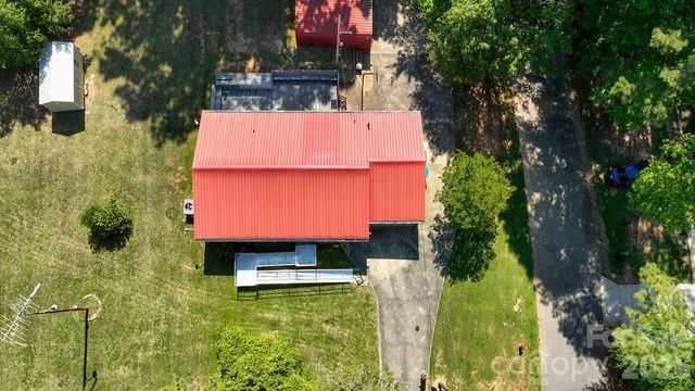 905 S 10th Street, Bessemer City, NC 28016