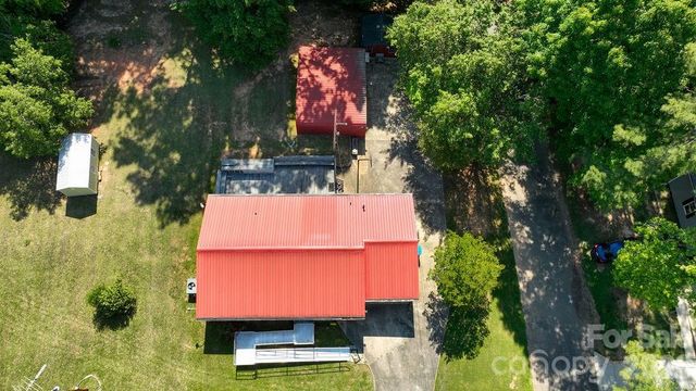 905 S 10th Street, Bessemer City, NC 28016