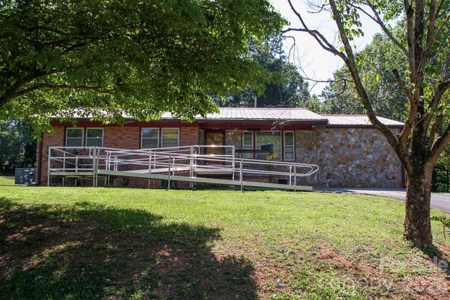 905 S 10th Street, Bessemer City, NC 28016