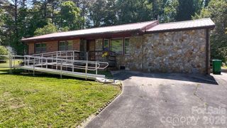 905 S 10th Street, Bessemer City, NC 28016