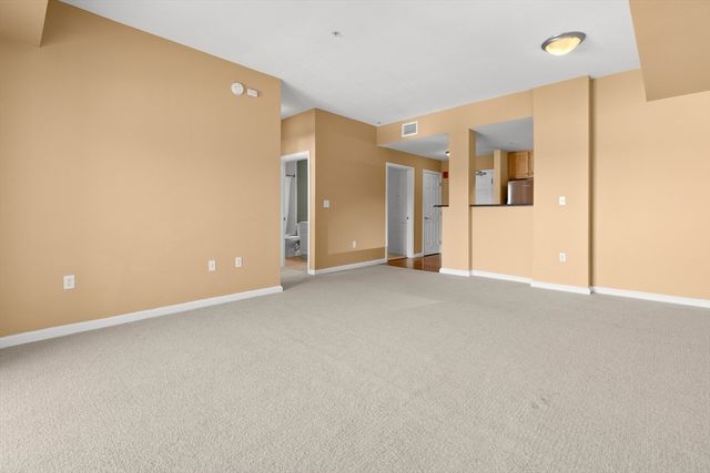 36 Village Rd 603, Middleton, MA 01949