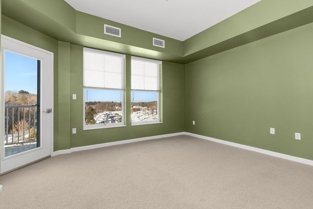 36 Village Rd 603, Middleton, MA 01949