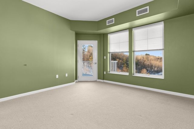 36 Village Rd 603, Middleton, MA 01949