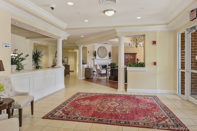 36 Village Rd 603, Middleton, MA 01949