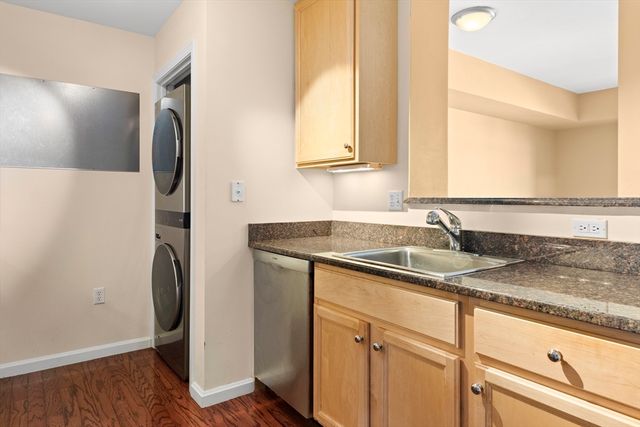 36 Village Rd 603, Middleton, MA 01949