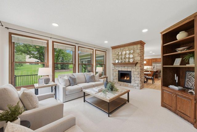 3824 Fairway Terrace, Woodbury, MN 55125
